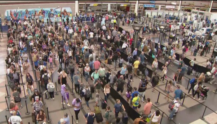 DIA Security Wait Times