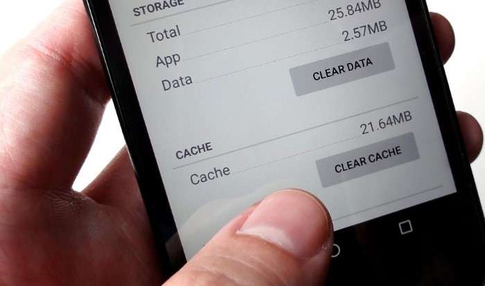 how to clear cache on android phone